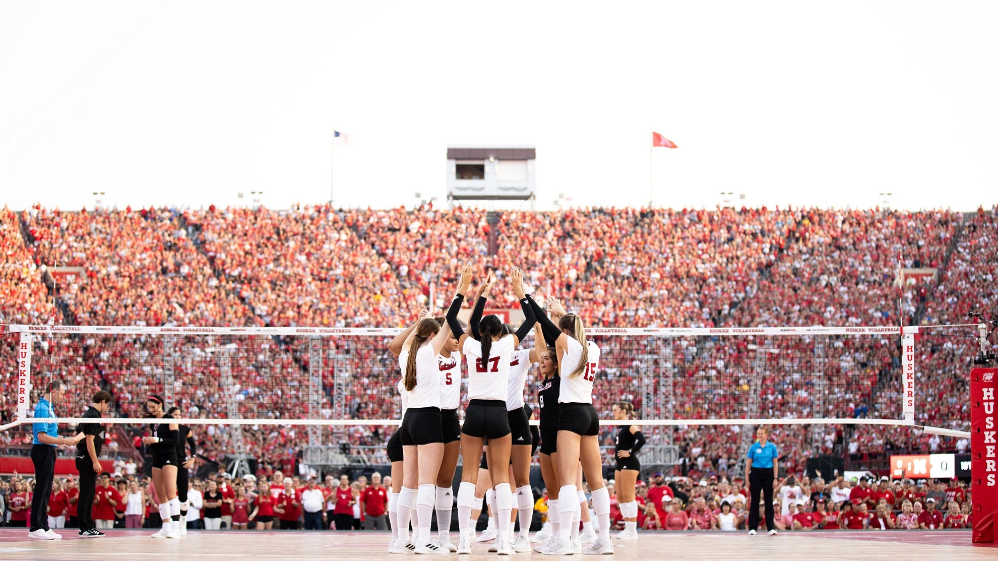 Breaking Boundaries Nebraska Volleyball Sets A World Record At breaking-boundaries-nebraska-volleyball-sets-a-world-record-at